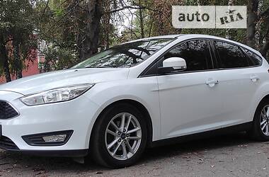 Хетчбек Ford Focus 2015 в Кам'янському