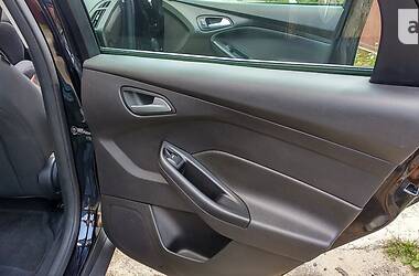 Седан Ford Focus 2015 в 