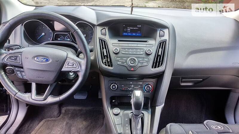 Седан Ford Focus 2015 в Львове