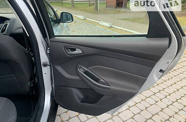 Универсал Ford Focus 2014 в 
