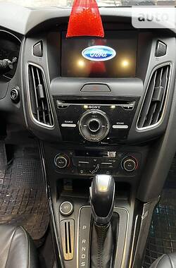 Хэтчбек Ford Focus 2016 в 