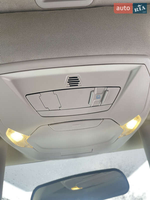 Седан Ford Focus 2017 в Киеве