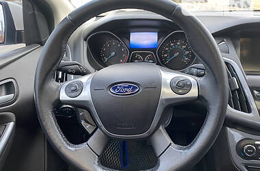 Седан Ford Focus 2014 в Киеве