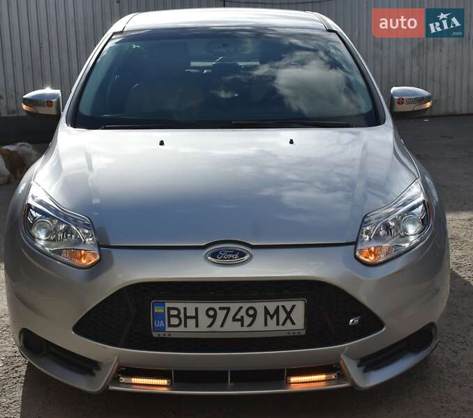 Хэтчбек Ford Focus 2016 в Одессе