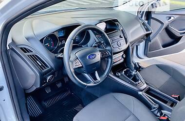 Хетчбек Ford Focus 2016 в 