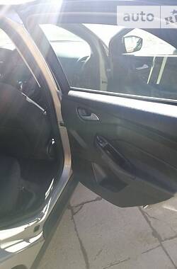 Седан Ford Focus 2016 в 