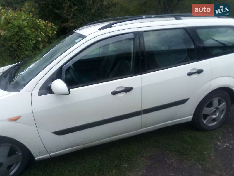 Универсал Ford Focus 2003 в Могилев-Подольске