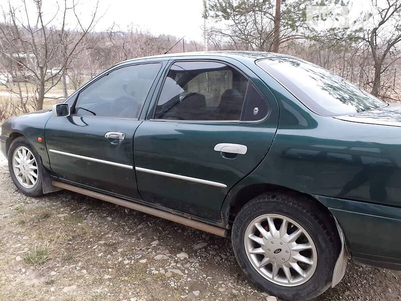 Седан Ford Focus 1993 в Бориславе