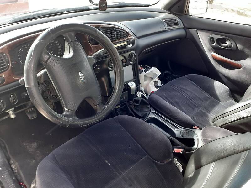 Седан Ford Focus 1993 в Бориславе