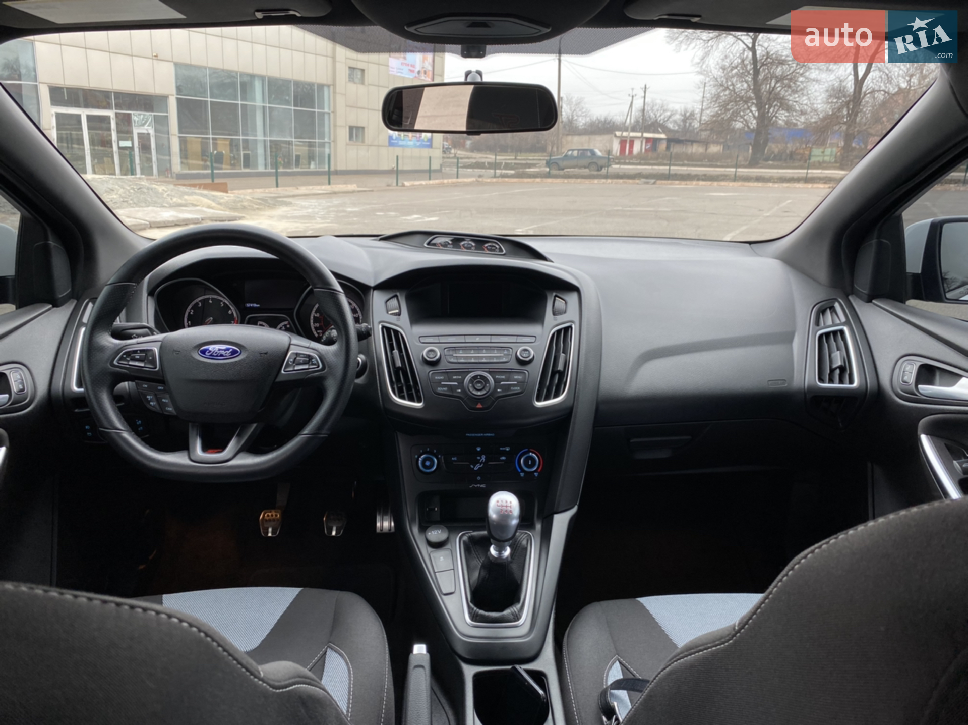 2018 Ford Focus - мініатюра 21