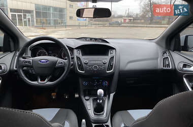 Хэтчбек Ford Focus 2018 в 