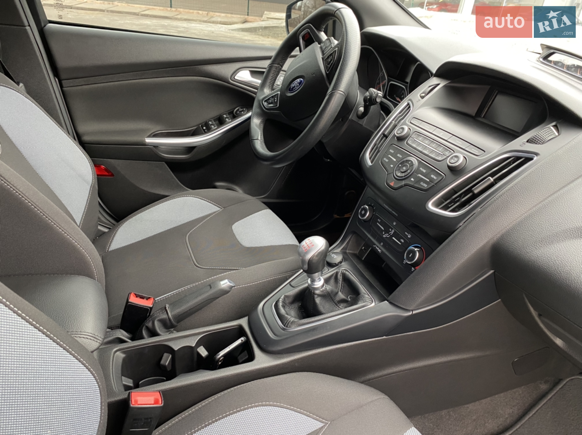 2018 Ford Focus - мініатюра 25