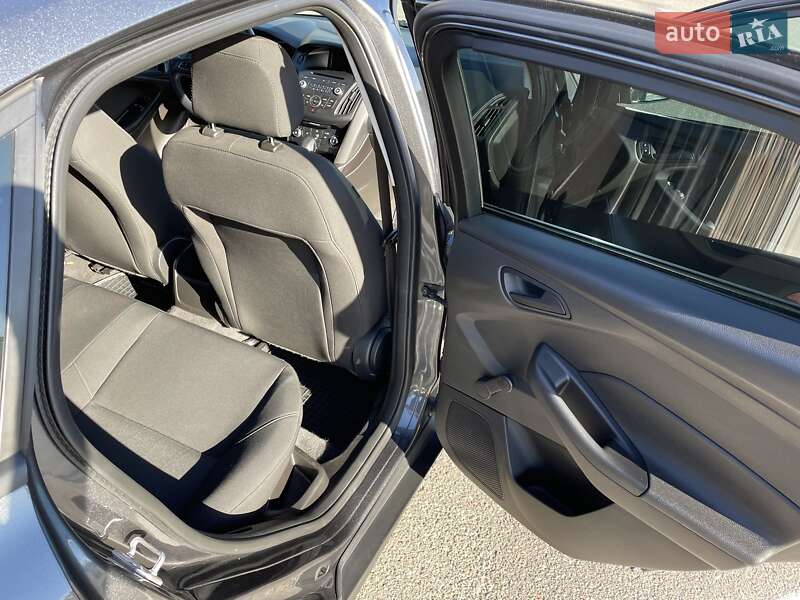 Седан Ford Focus 2016 в Киеве