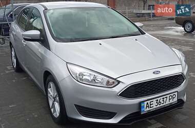 Седан Ford Focus 2015 в Дніпрі