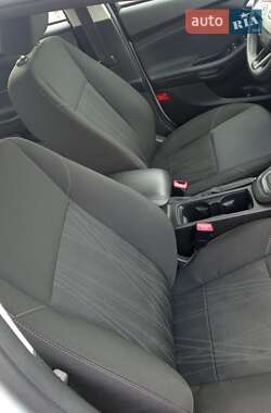 Седан Ford Focus 2015 в Дніпрі