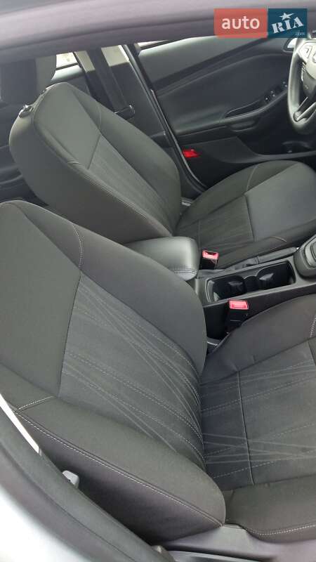 Седан Ford Focus 2015 в Днепре