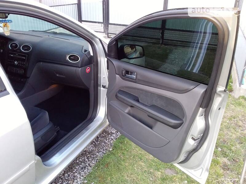 Седан Ford Focus 2005 в Борщеве фото 15 Седан Ford Focus 2005 в Борщеве