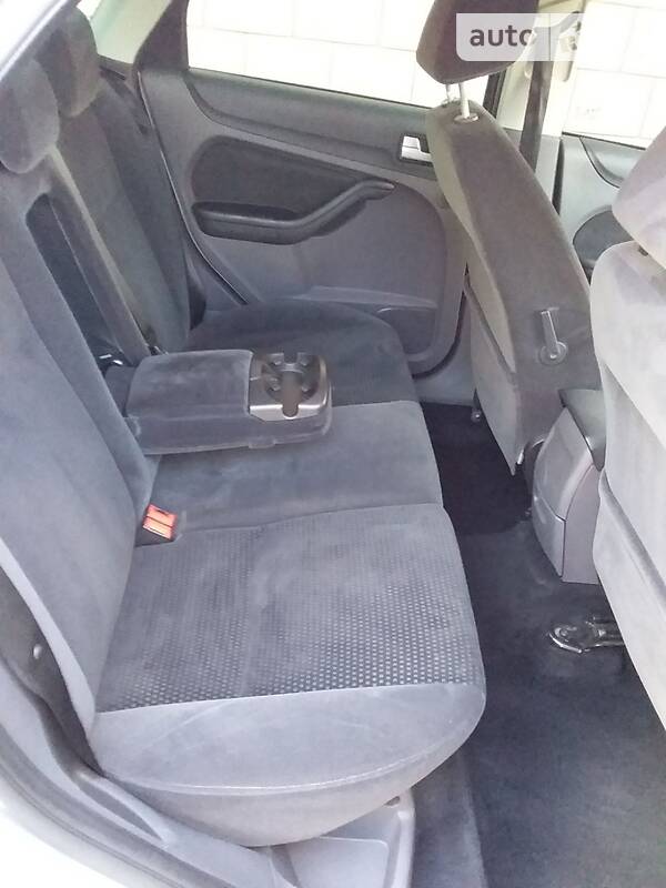 Седан Ford Focus 2005 в Борщеве фото 38 Седан Ford Focus 2005 в Борщеве