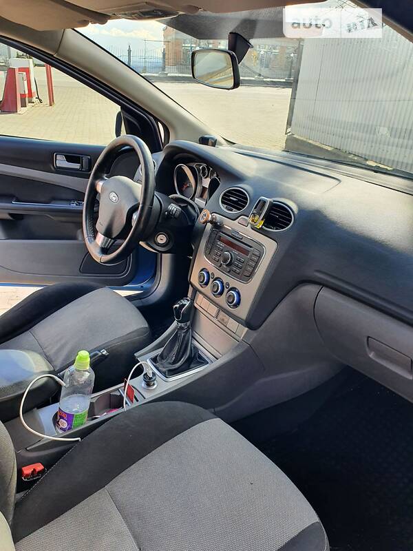 Хэтчбек Ford Focus 2011 в Коцюбинском