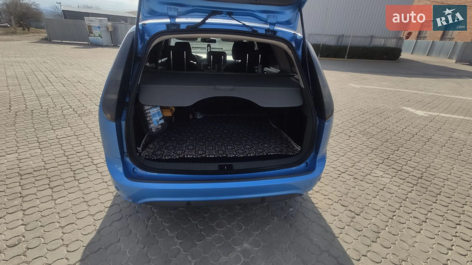2010 Ford Focus - мініатюра 11