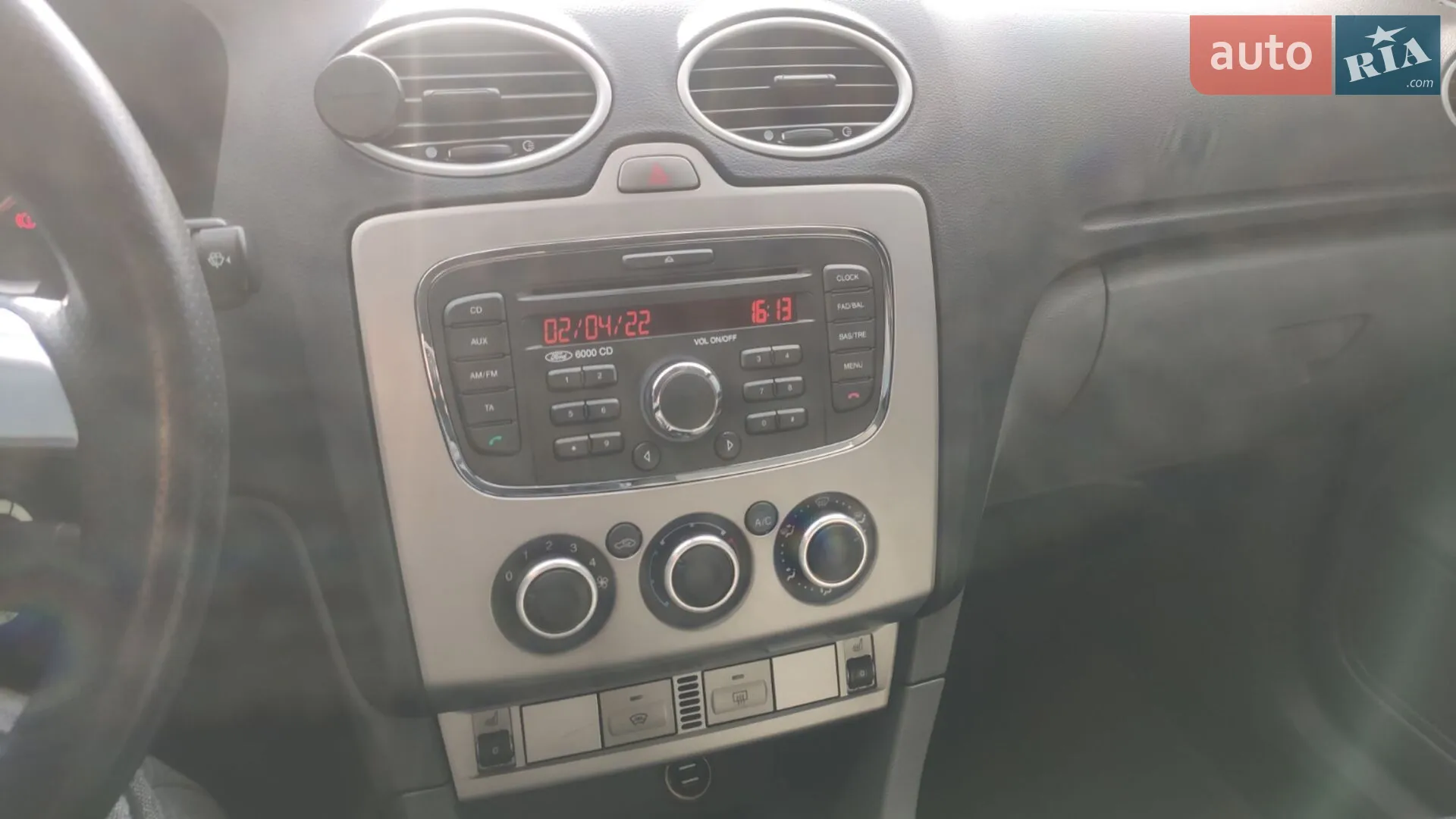 2010 Ford Focus - мініатюра 19