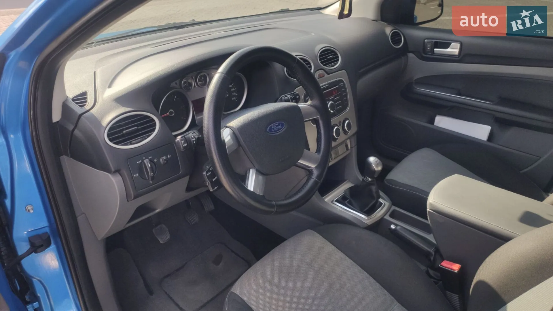 2010 Ford Focus - мініатюра 21