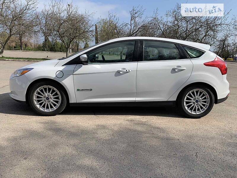 Хэтчбек Ford Focus 2013 в Никополе