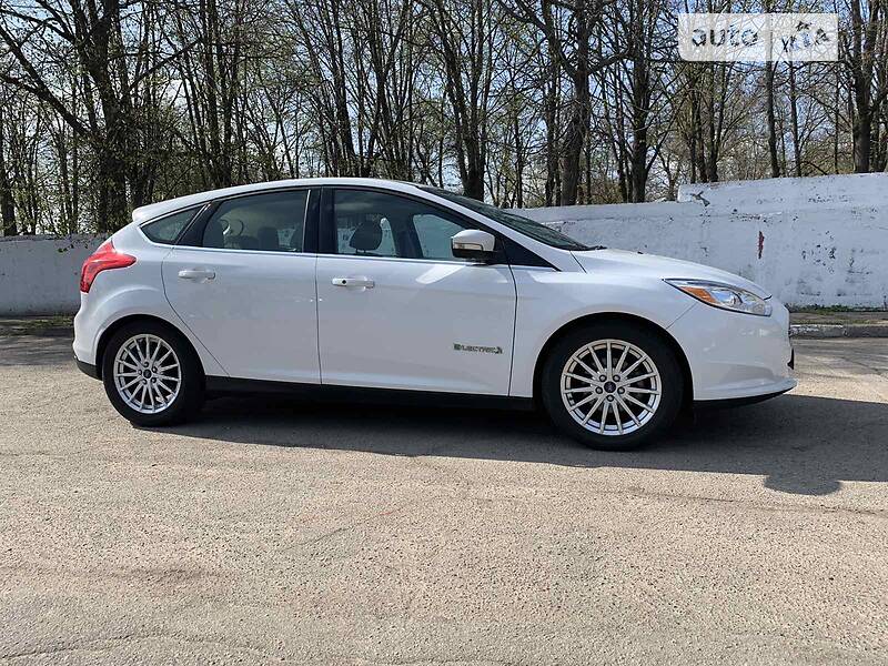 Хэтчбек Ford Focus 2013 в Никополе