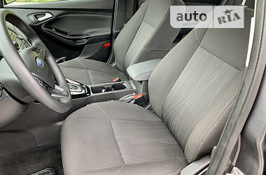 Седан Ford Focus 2018 в 