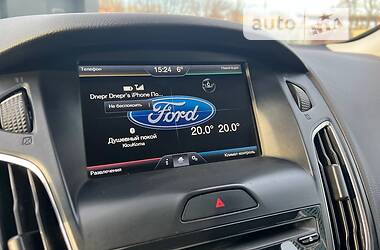 Хетчбек Ford Focus 2015 в Дніпрі
