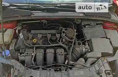 Хэтчбек Ford Focus 2013 в 