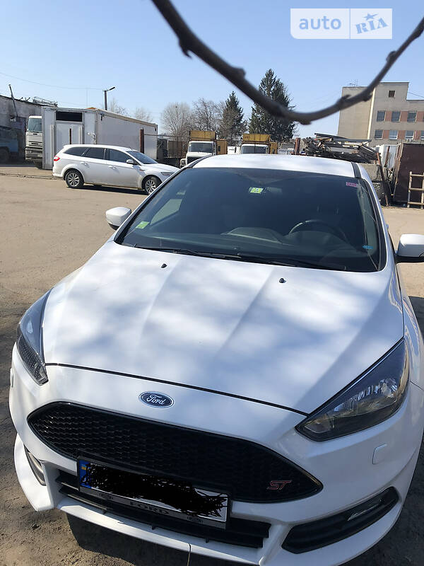 Хэтчбек Ford Focus 2017 в Черкассах