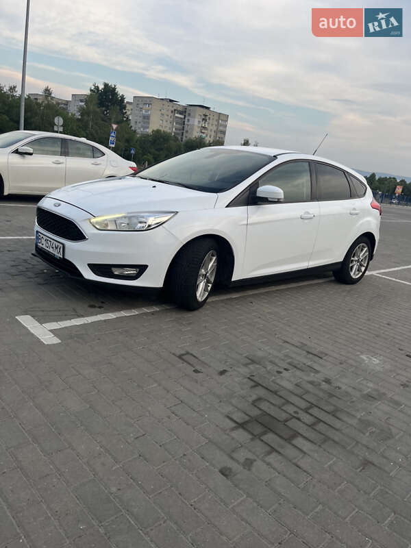 Хэтчбек Ford Focus 2015 в Дрогобыче