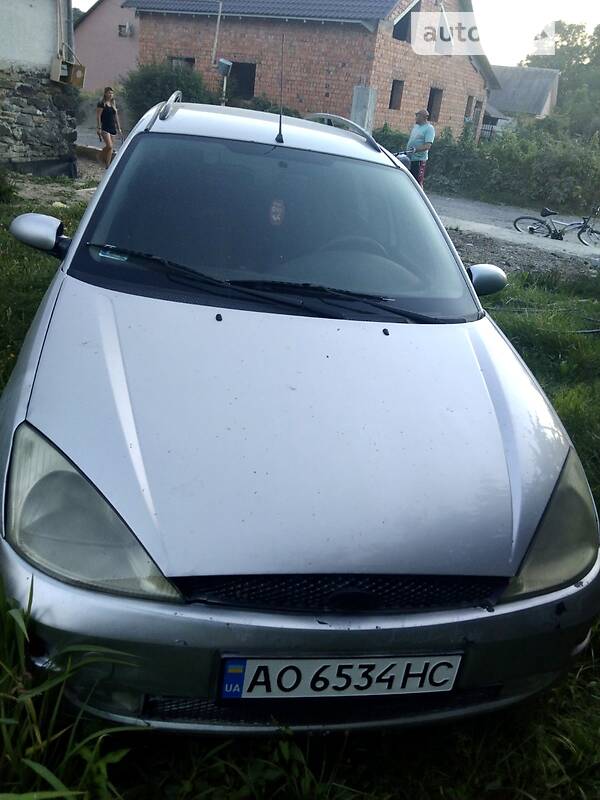 Универсал Ford Focus 2001 в Хусте