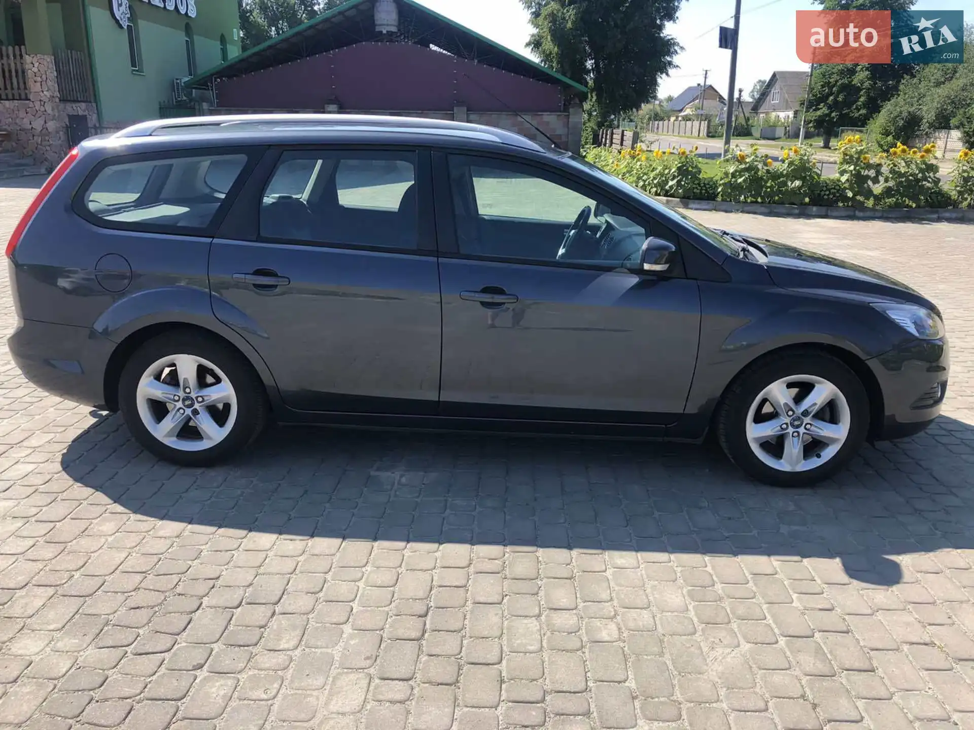 2010 Ford Focus - мініатюра 6