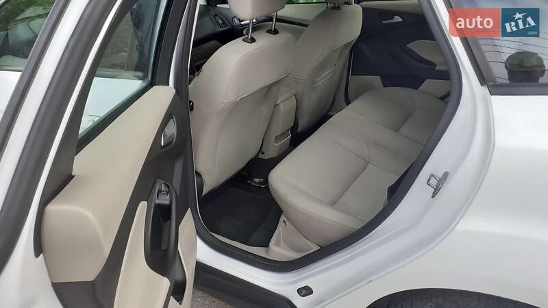 Седан Ford Focus 2017 в Николаеве фото 10 Седан Ford Focus 2017 в Николаеве