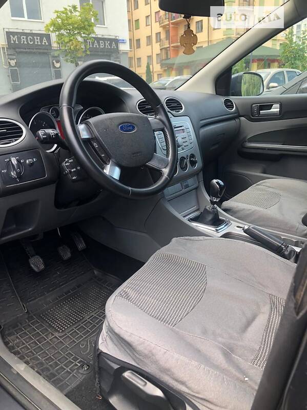 Універсал Ford Focus 2010 в Івано-Франківську