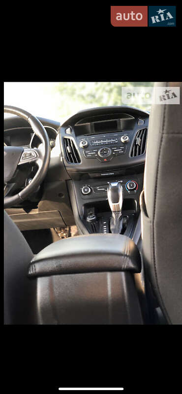 Седан Ford Focus 2016 в Львові