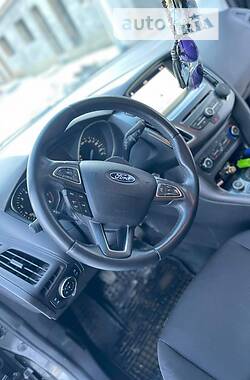 Хэтчбек Ford Focus 2017 в Берегово