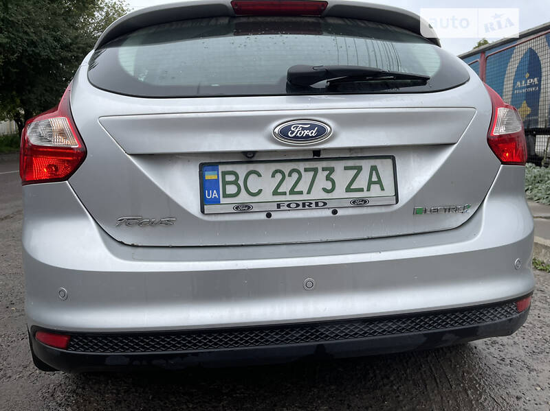 Хэтчбек Ford Focus 2014 в Львове