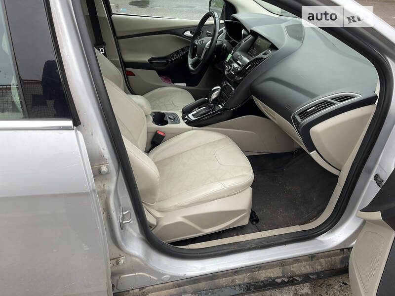 Хэтчбек Ford Focus 2014 в Львове