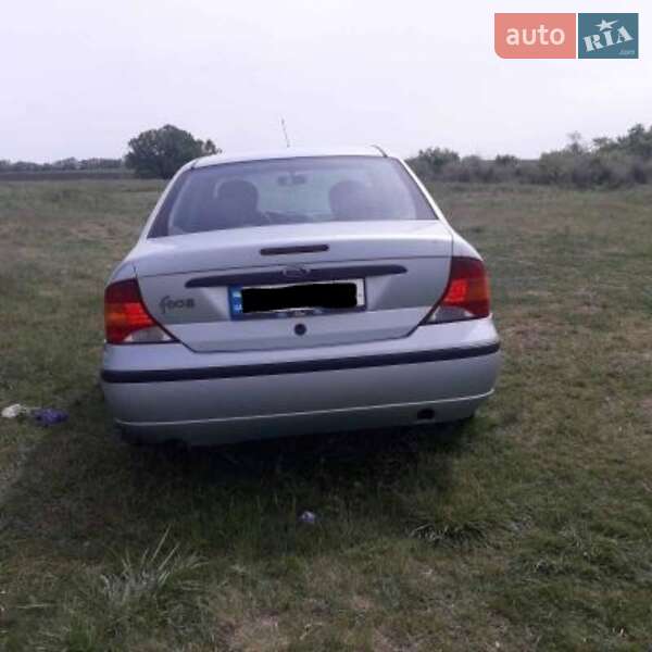 Седан Ford Focus 2003 в Днепре