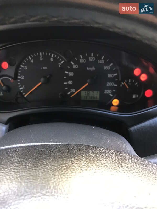 Седан Ford Focus 2000 в Мукачево