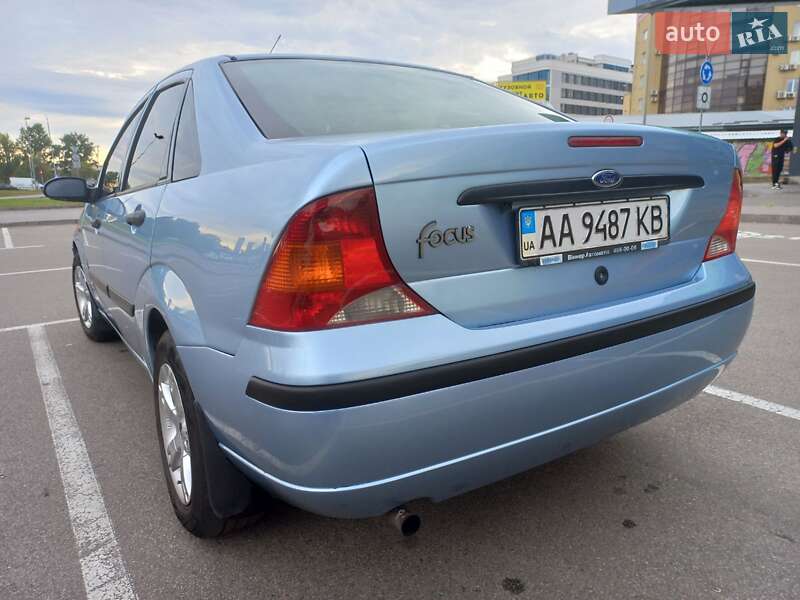 Седан Ford Focus 2004 в Киеве