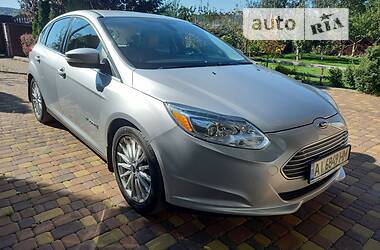 Хэтчбек Ford Focus 2012 в Киеве
