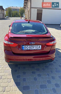 Седан Ford Focus 2014 в 