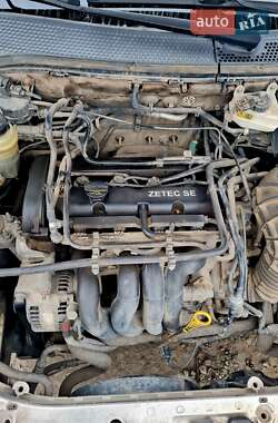 Седан Ford Focus 2003 в 