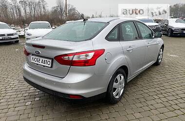 Седан Ford Focus 2012 в 
