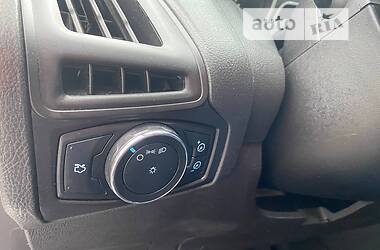 Седан Ford Focus 2012 в 