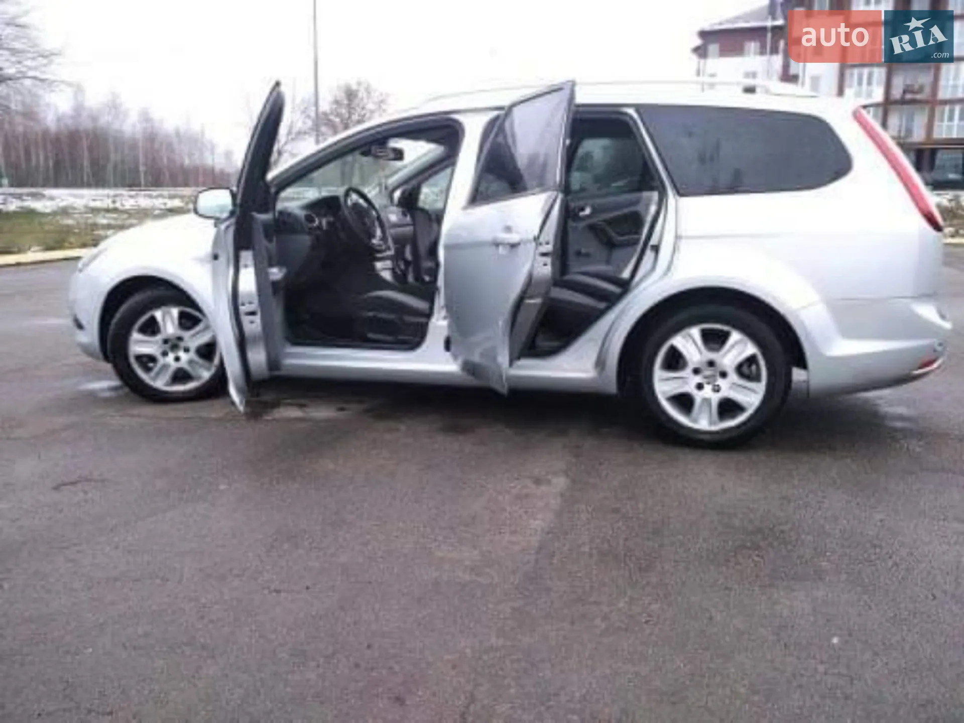 2010 Ford Focus - мініатюра 12